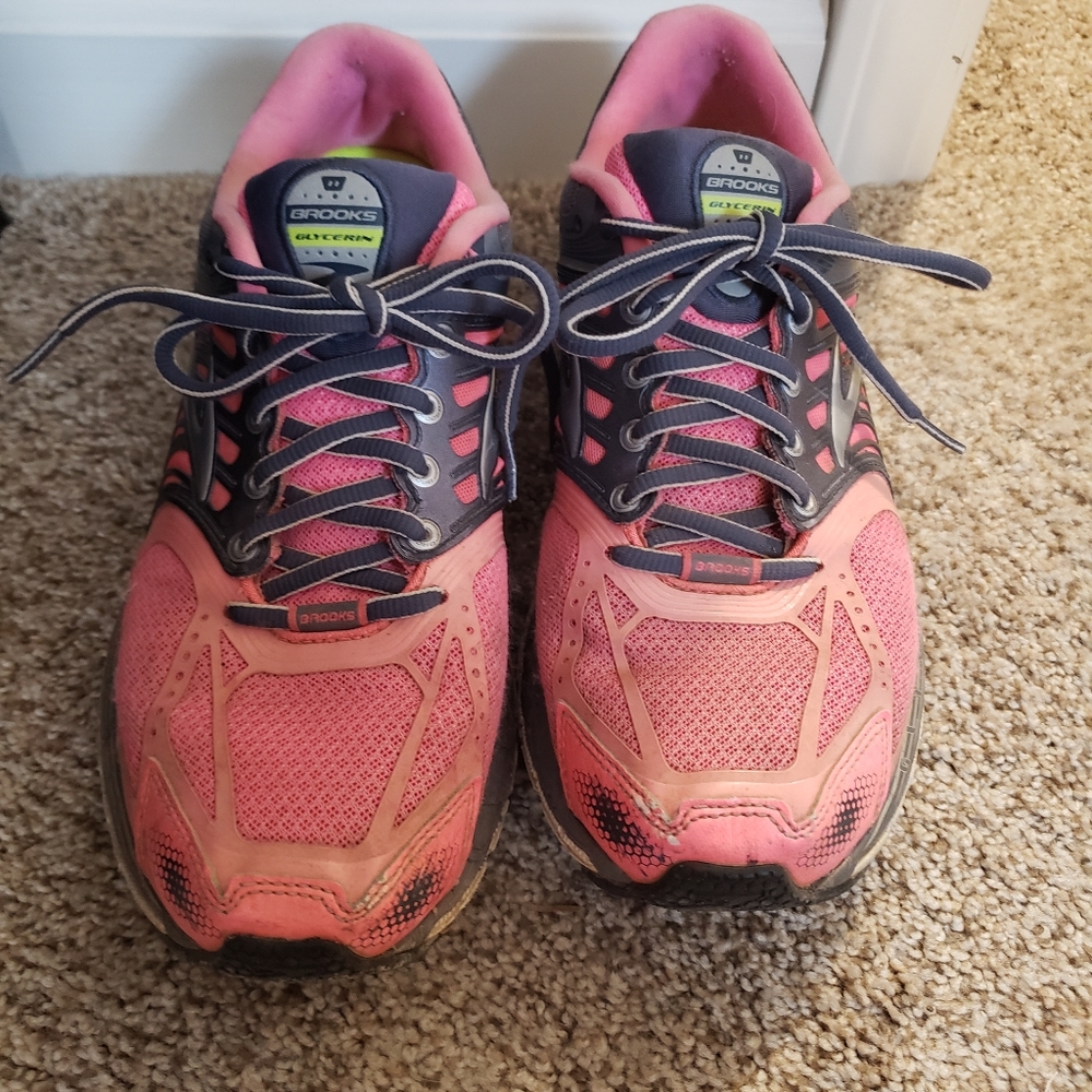 Brooke tennis shoes